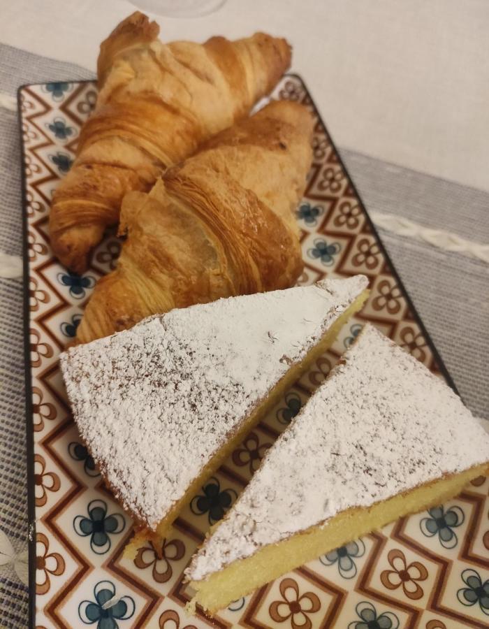 Bed&Breakfast Villa Camilla Ivrea Bagian luar foto
